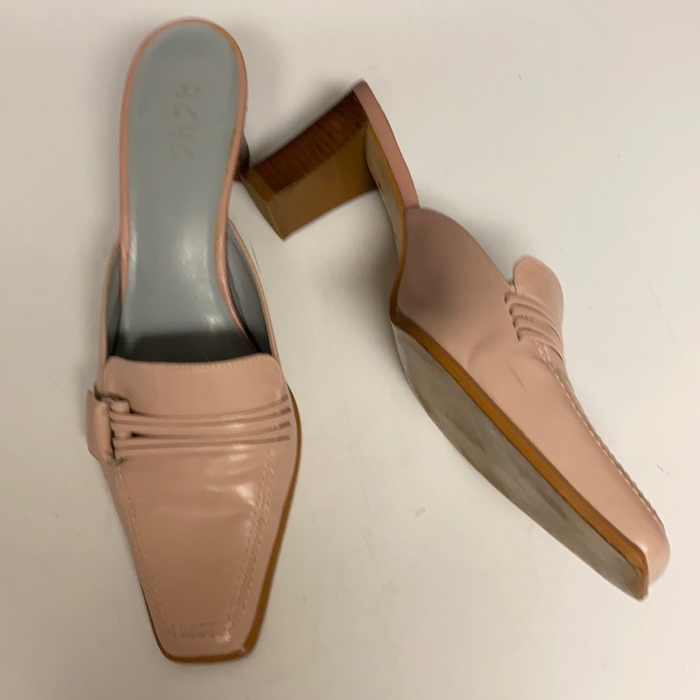BCBG Paris Mule Pink Leather Heeled Shoes Sz 8.5